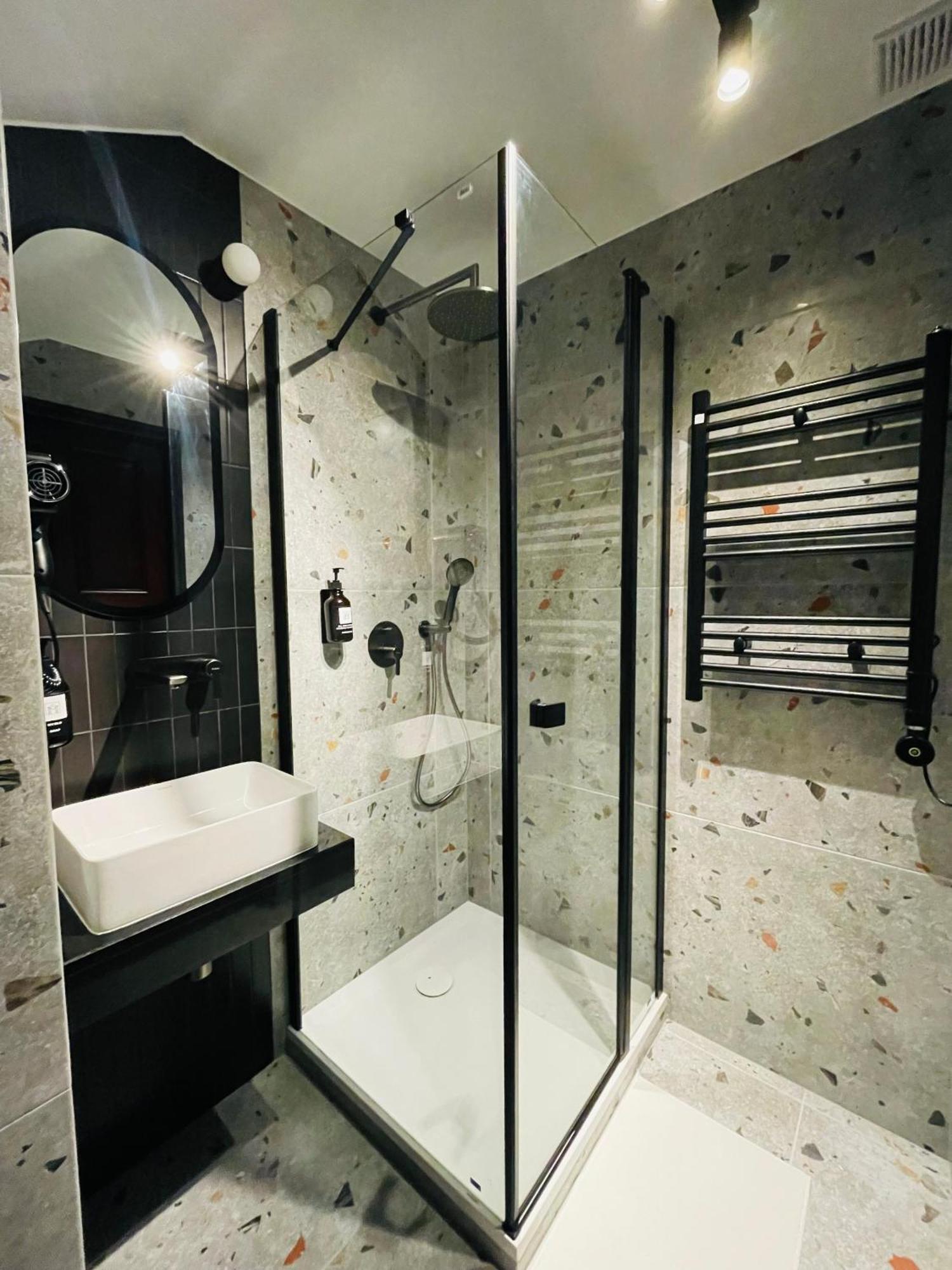Hotel Millennium Przasnysz Bilik gambar