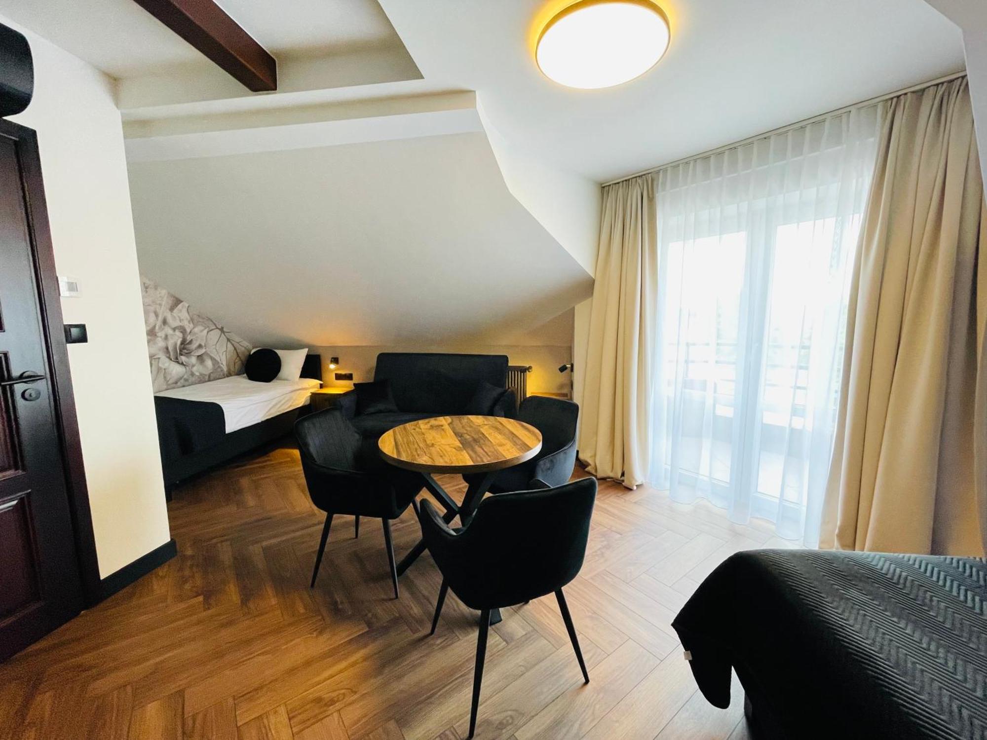 Hotel Millennium Przasnysz Luaran gambar