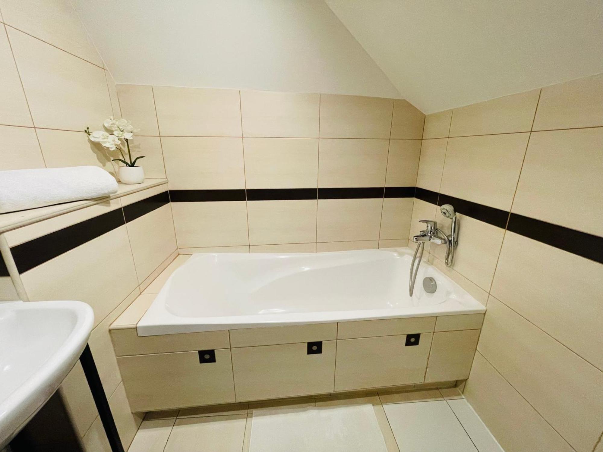 Hotel Millennium Przasnysz Luaran gambar
